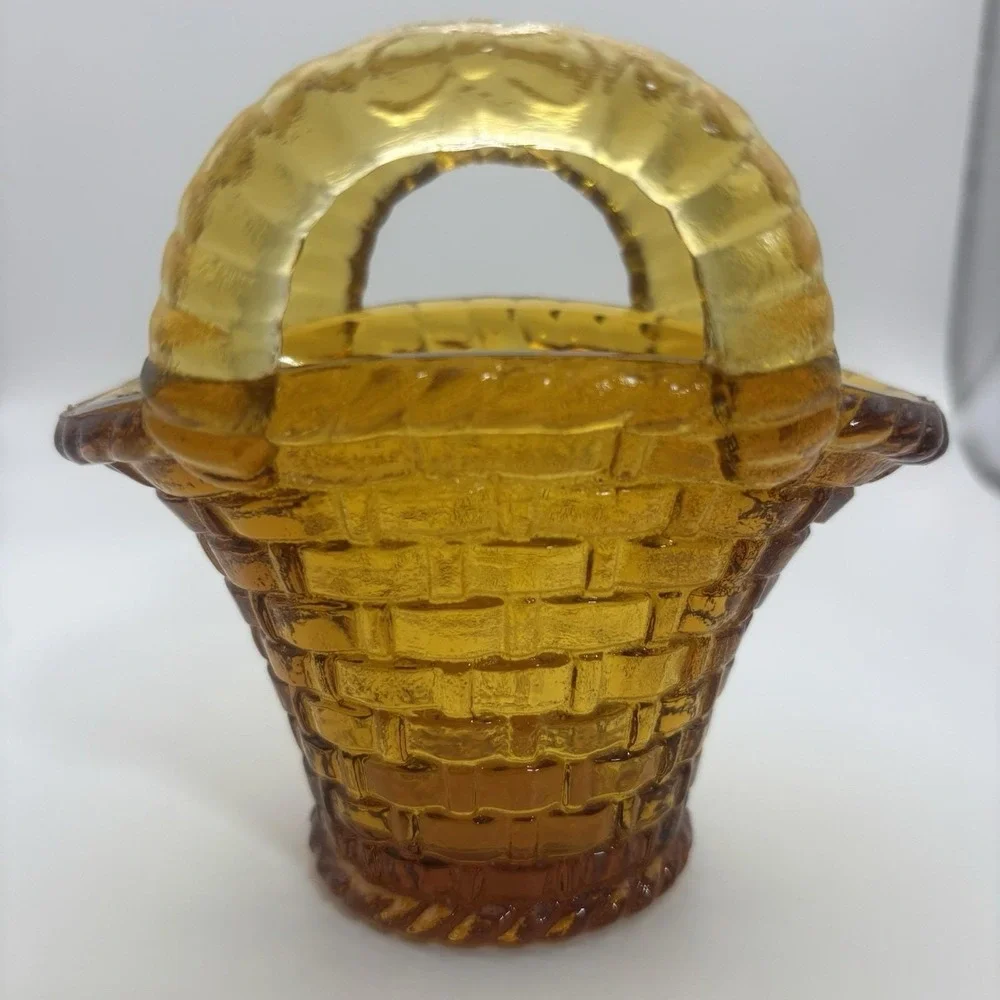 Jeannette Glass Basket Double Handle Wicker Design Amber 3-3/4 Inch Tall Vintage